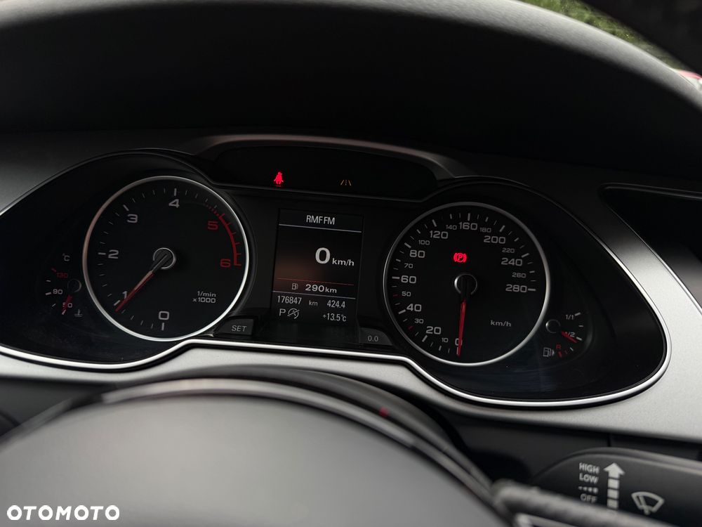 Audi A4 Avant 2.0 TDI DPF quattro S tronic S line Sportpaket - 32