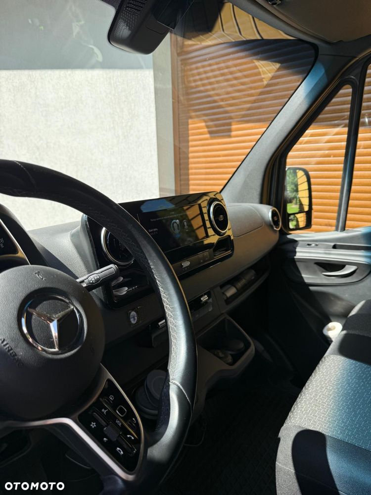 Mercedes-Benz Sprinter - 6