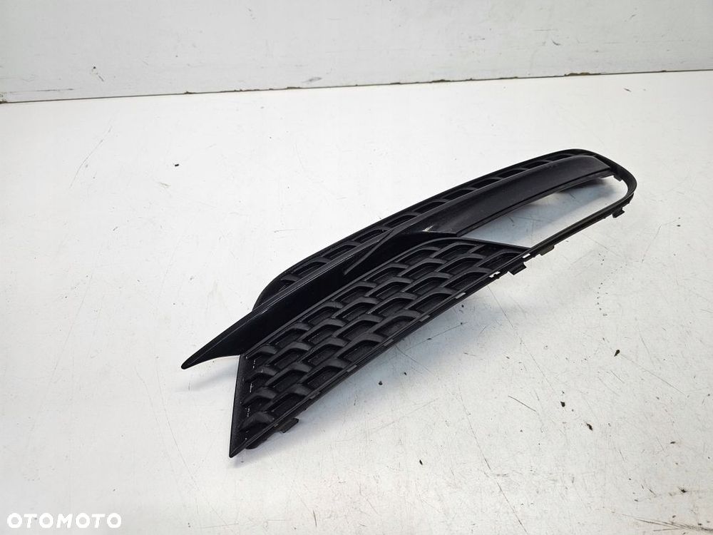 KRATKA ATRAPA ZDERZAKA PRAWA AUDI A5 8T LIFT 8T0807682H - 3