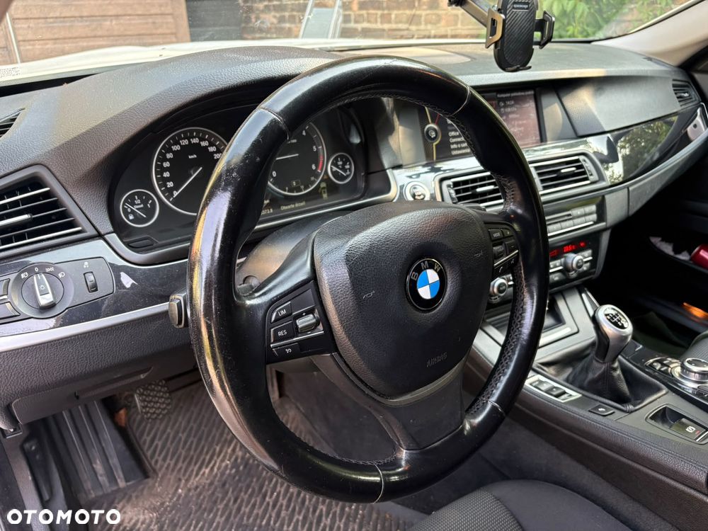BMW Seria 5 520d - 7