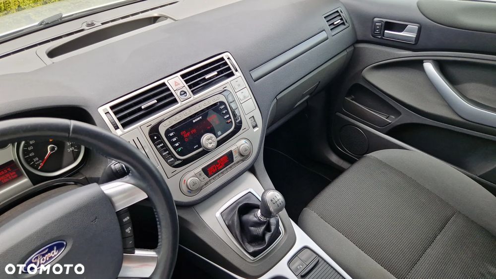 Ford Kuga 2.0 TDCi 2x4 Champions Edition - 10
