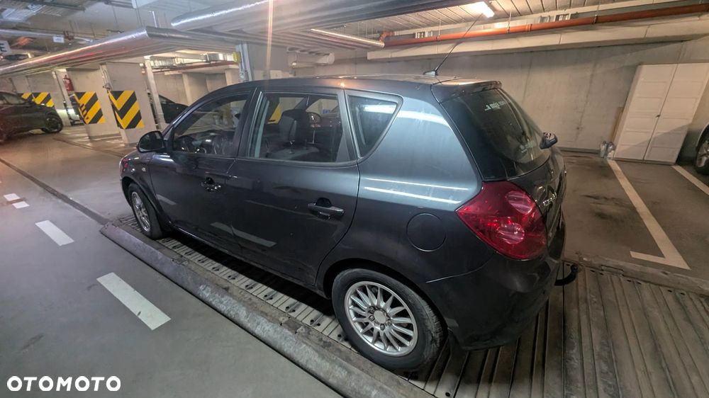 Kia Ceed 1.4 Comfort - 2