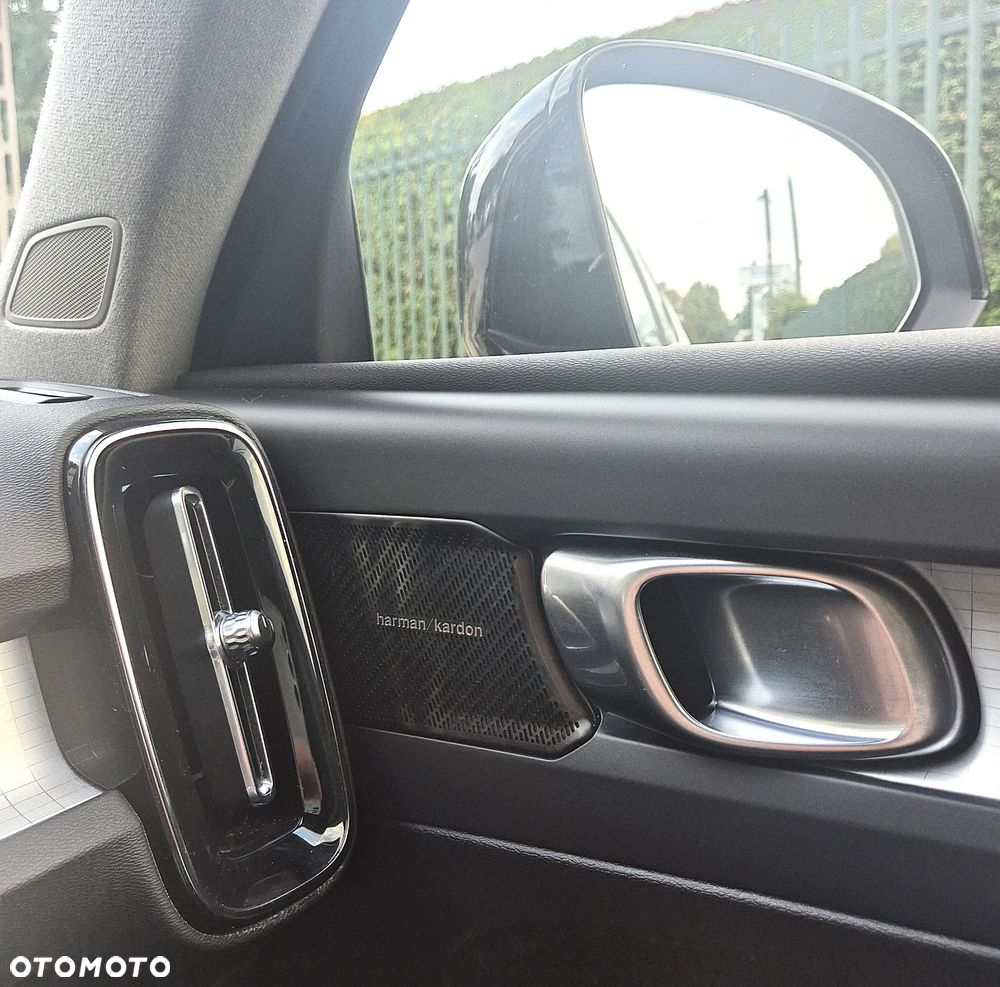 Volvo XC 40 T3 Momentum Pro - 5