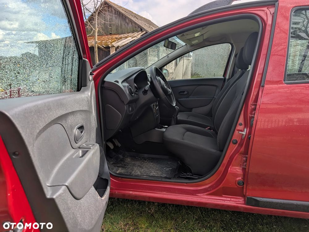 Dacia Logan 1.2 16V Ambiance EU6 - 9