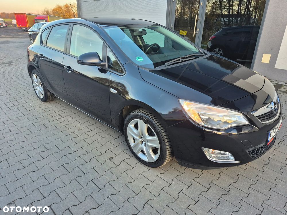 Opel Astra 1.4 Turbo Edition - 2