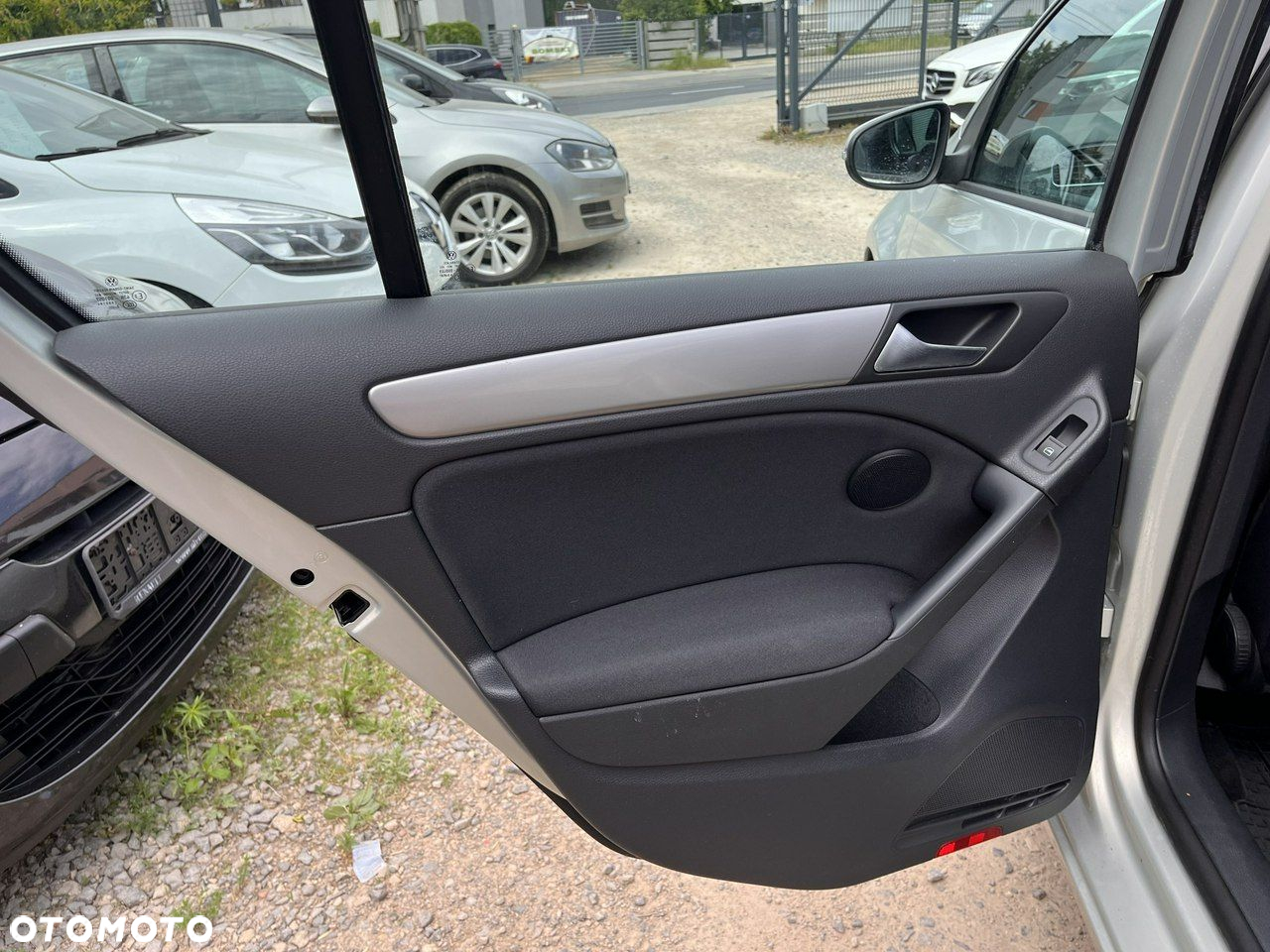 Volkswagen Golf - 23