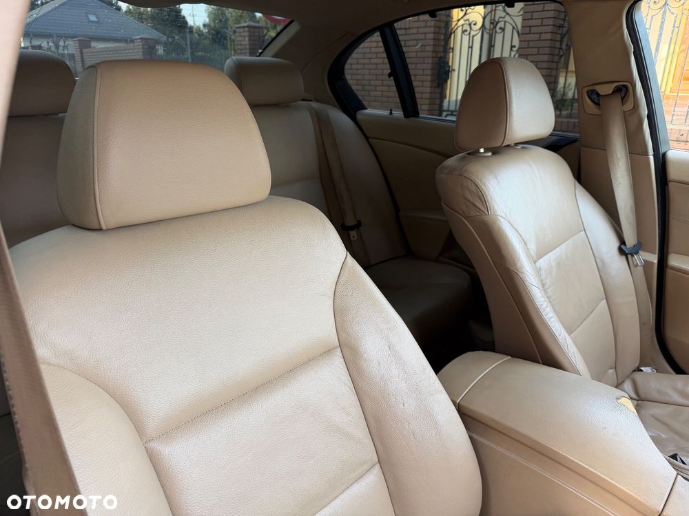 BMW Seria 5 - 35