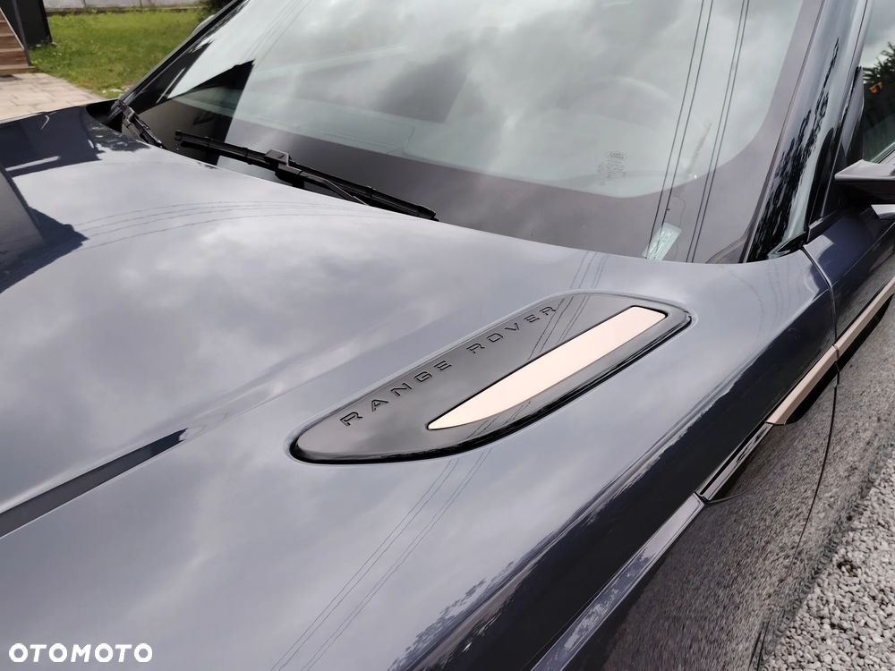 Land Rover Range Rover Velar 2.0 D200 mHEV R-Dynamic SE - 11
