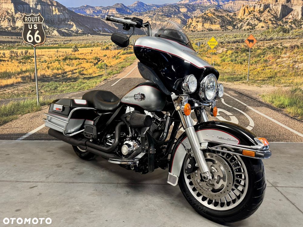 Harley-Davidson Touring Electra Glide - 2