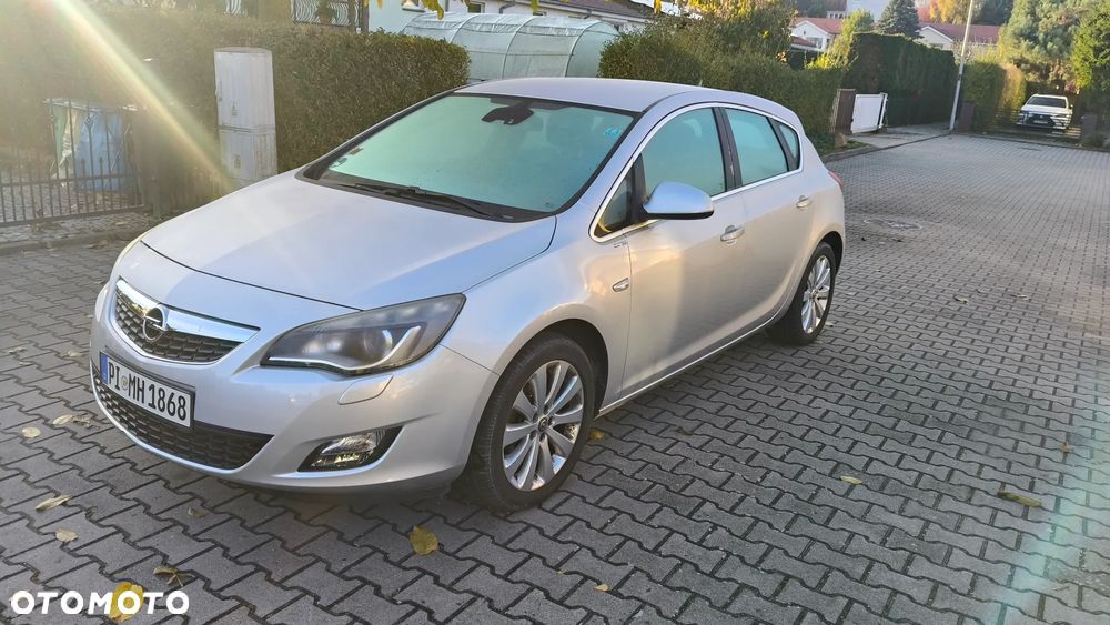 Opel Astra 1.4 Turbo Cosmo - 1