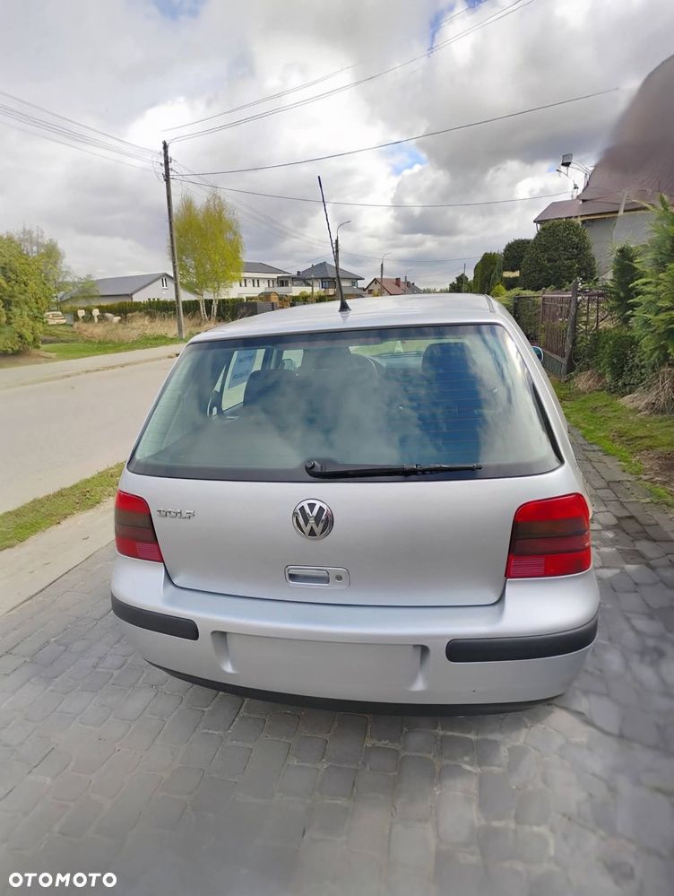 Volkswagen Golf 1.4 Basis - 3