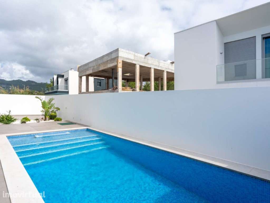 Moradia T4 com jardim e piscina em Murches - Grande imagem: 3/35