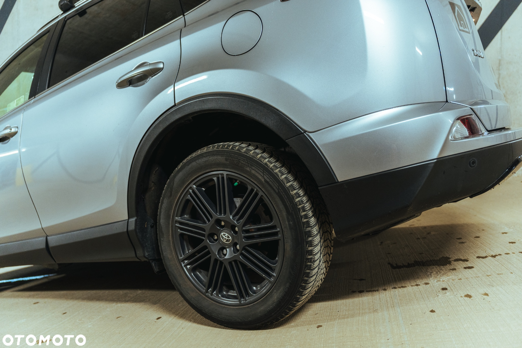 Toyota RAV4 Hybrid Premium 4x2 - 6