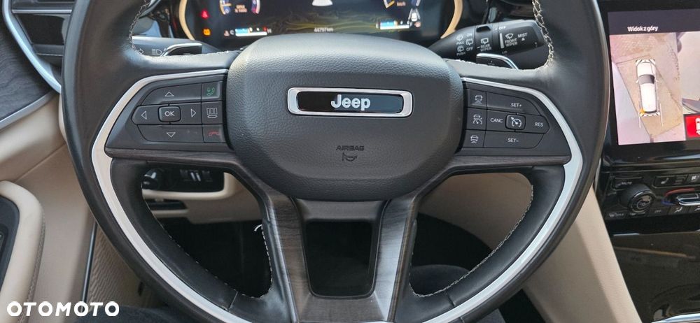 Jeep Grand Cherokee - 18