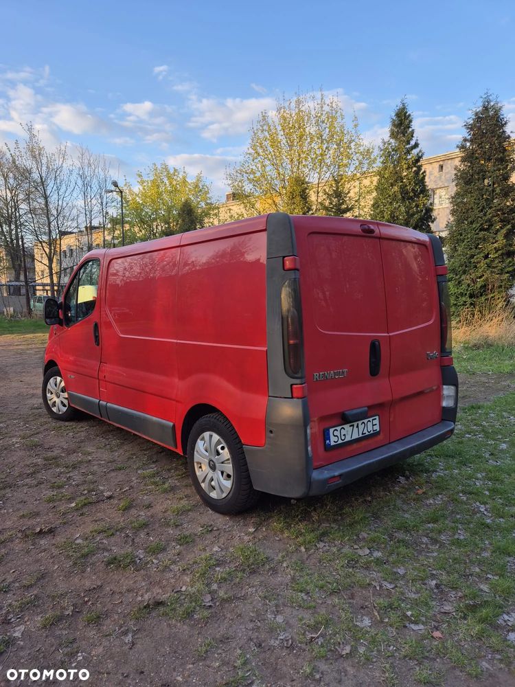 Renault Trafic - 12