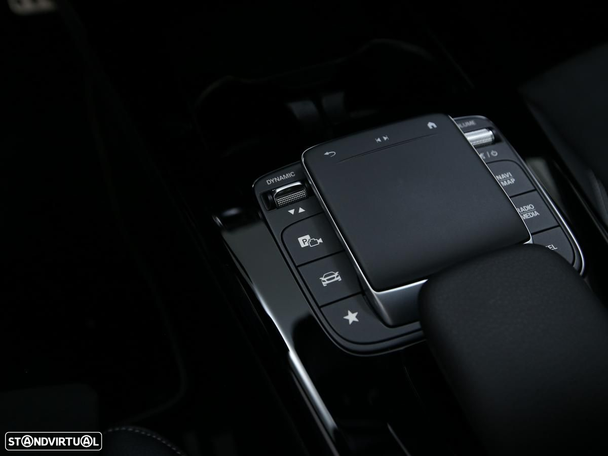 Mercedes-Benz A 250 e 8G-DCT AMG Line - 18
