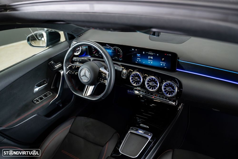 Mercedes-Benz A 250 e 8G-DCT AMG Line - 14