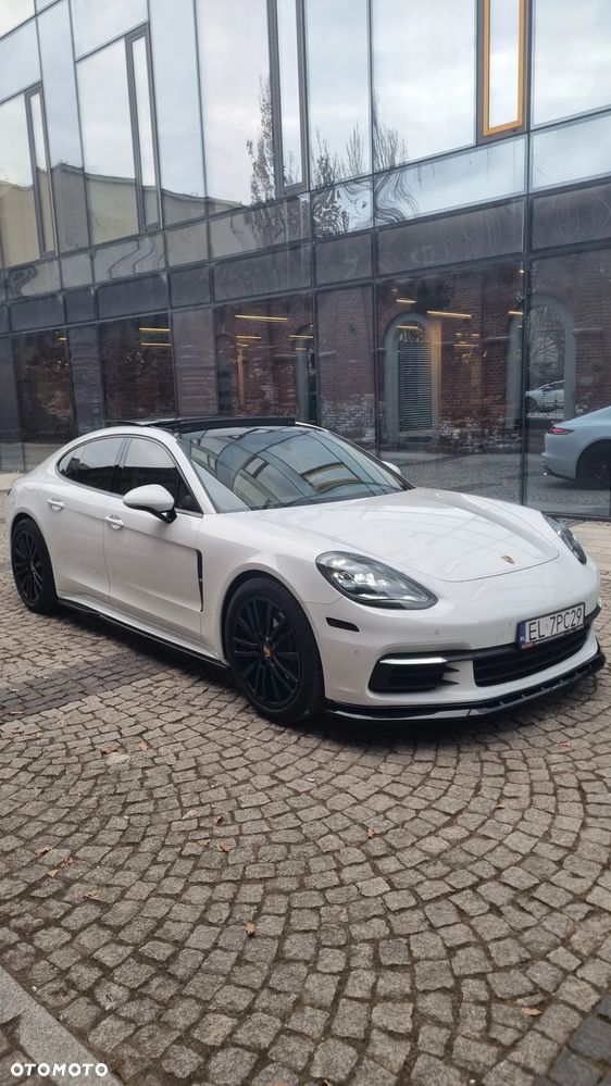 Porsche Panamera 4 - 39