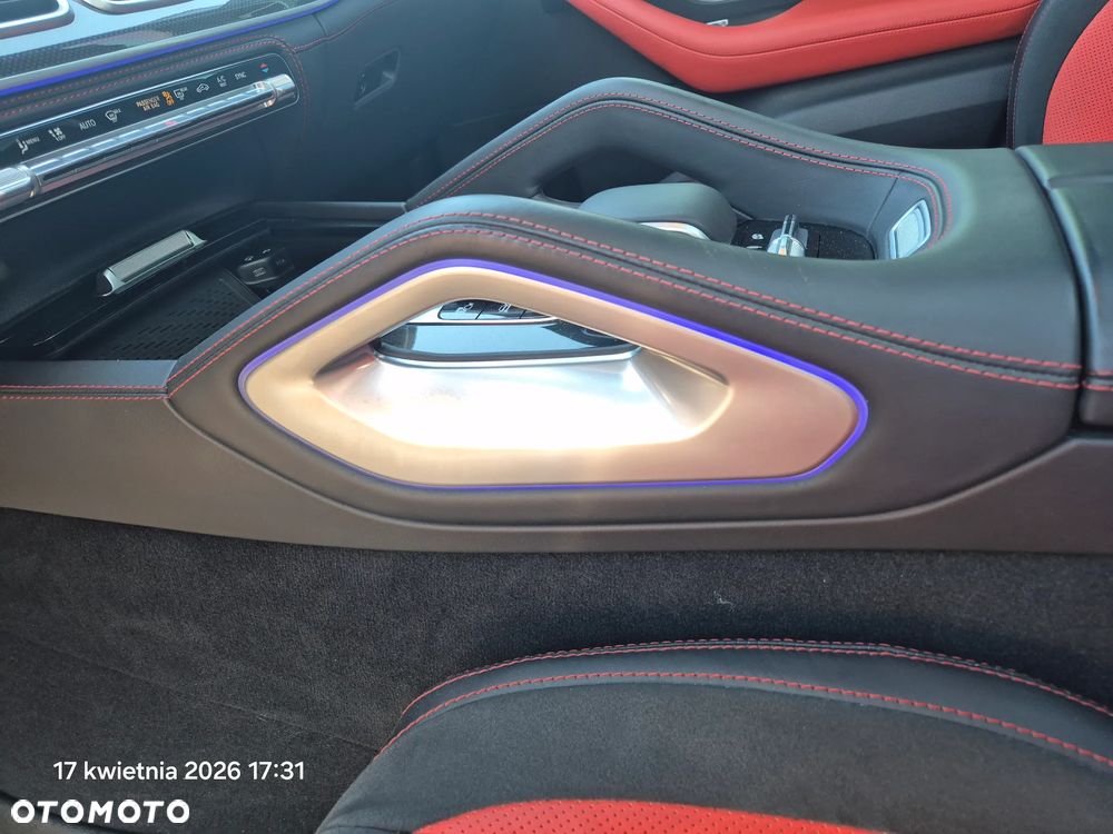 Mercedes-Benz GLE - 31