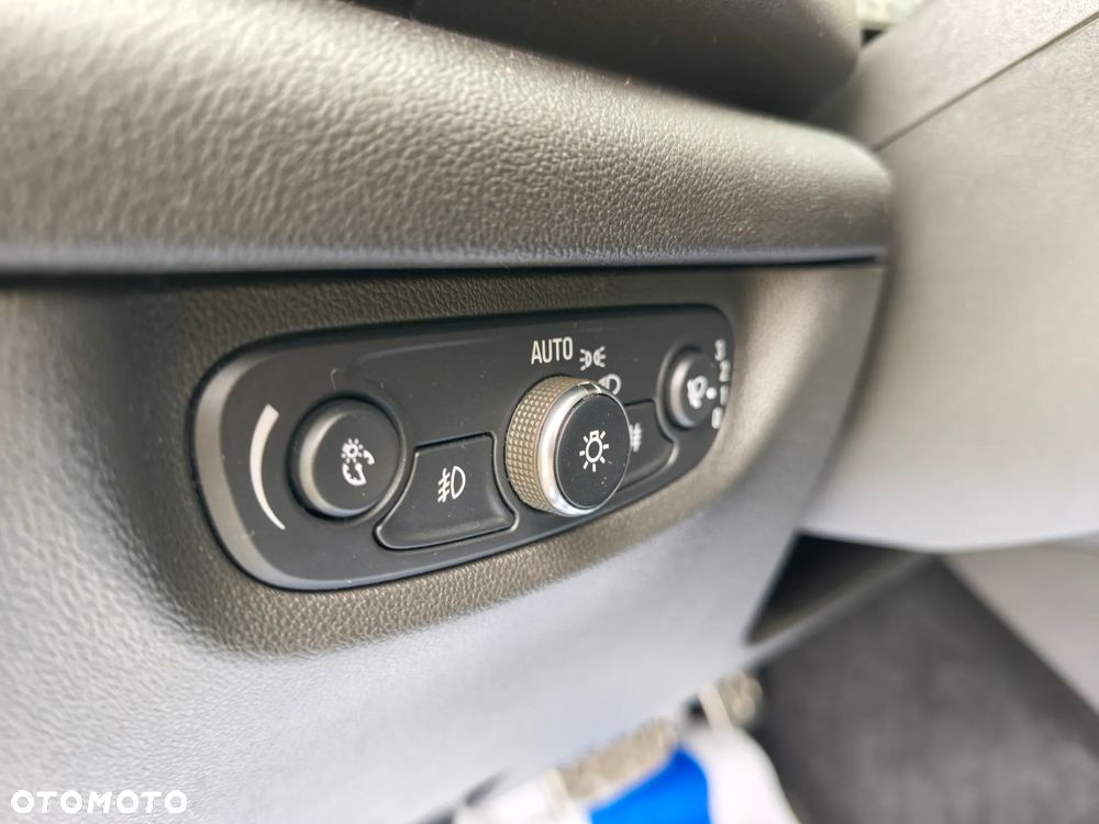 Opel Insignia 2.0 Exclusive - 36