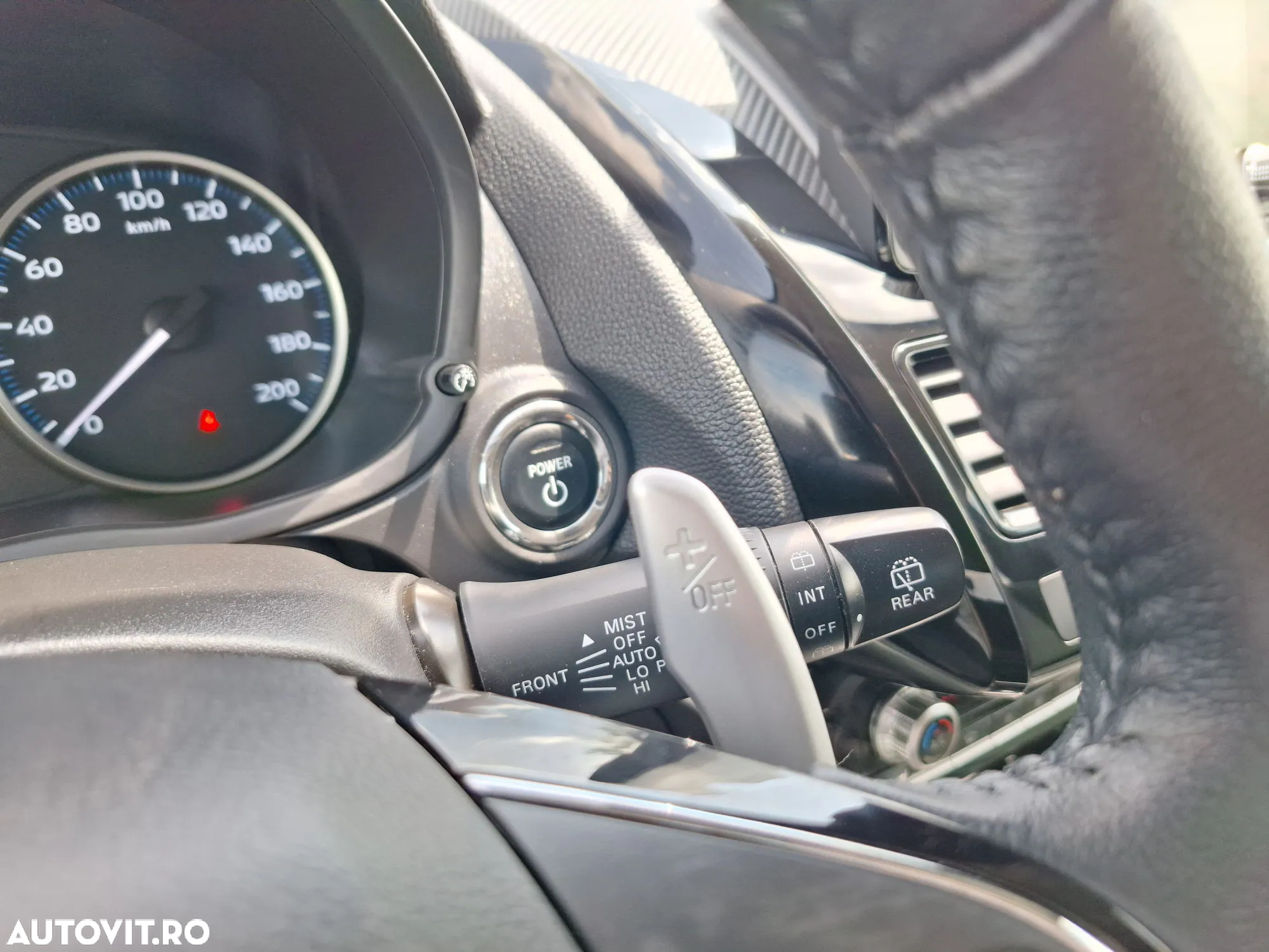 Mitsubishi Eclipse-Cross - 21