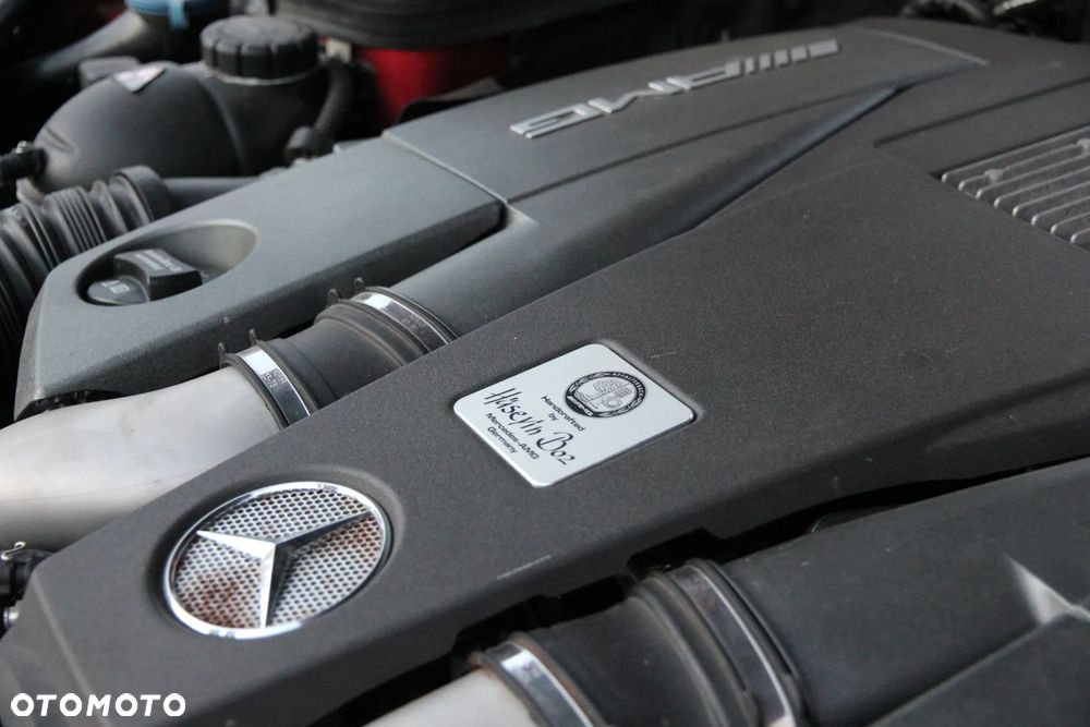 Mercedes-Benz Klasa E 63 AMG S 4-Matic - 36