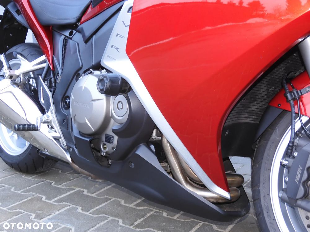 Honda VFR - 5
