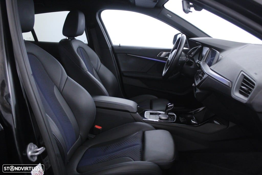 BMW 116 d Pack Desportivo M Auto - 14