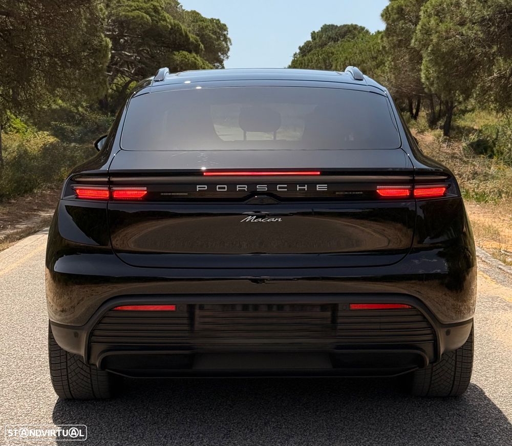 Porsche Macan Electric - 7