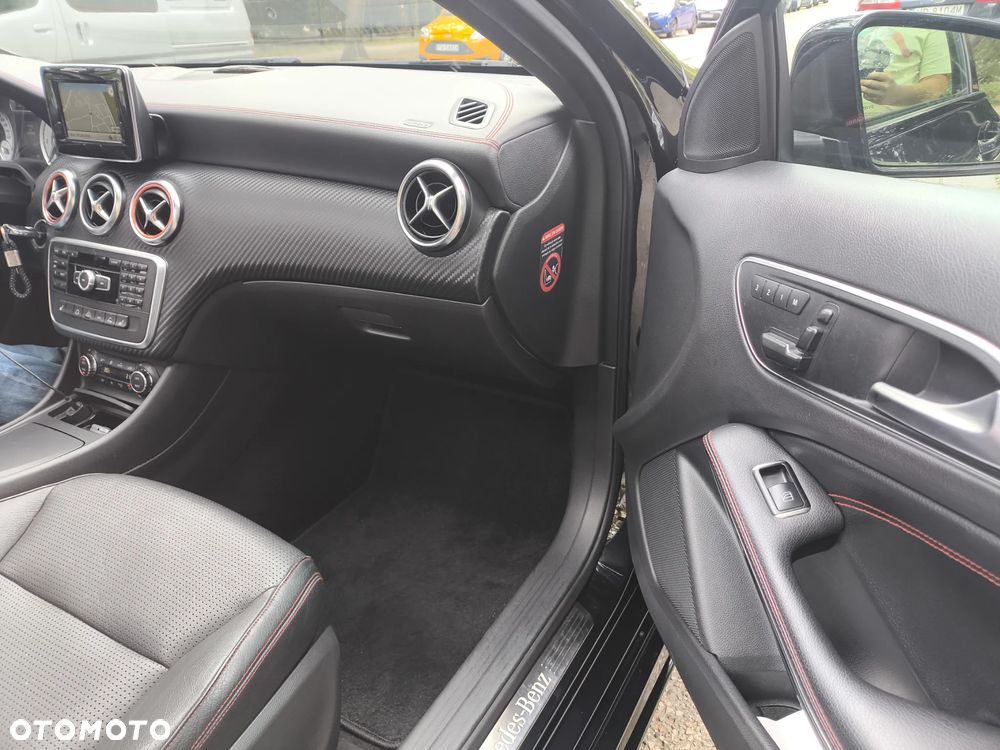 Mercedes-Benz Klasa A 220 CDI - 13