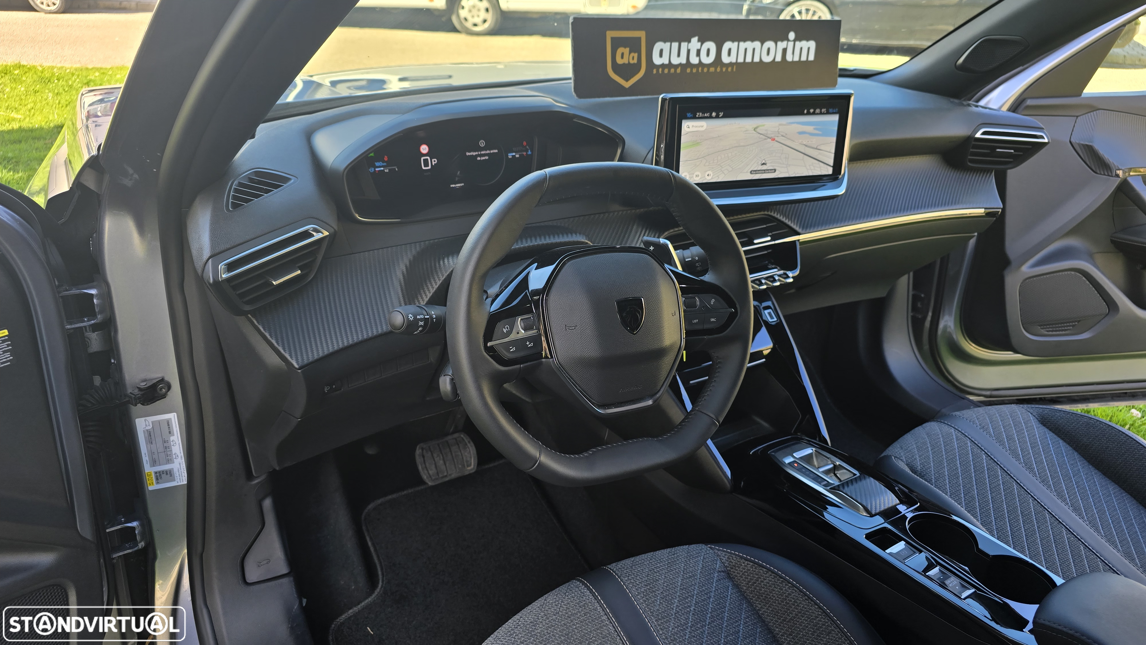 Peugeot 2008 1.2 PureTech Allure Pack EAT8 - 15