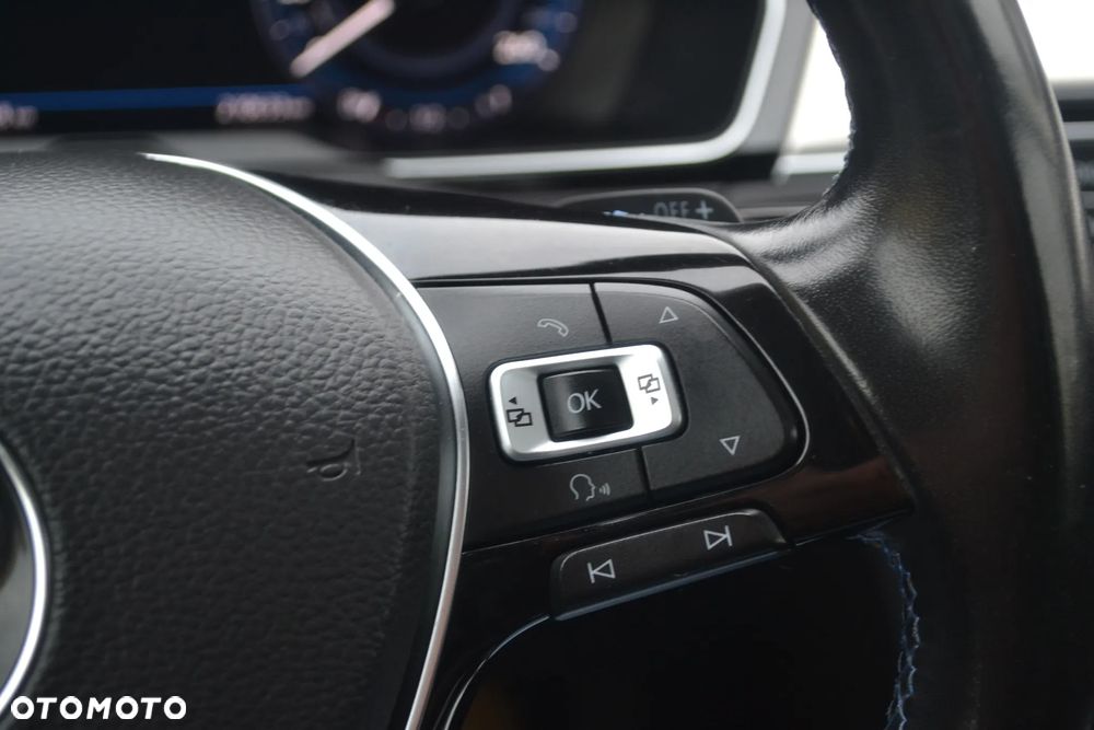 Volkswagen Passat ver-variant-plug--in--hybrid-gte - 34