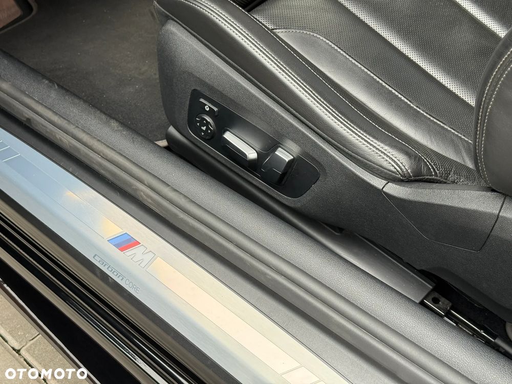 BMW Seria 8 - 25