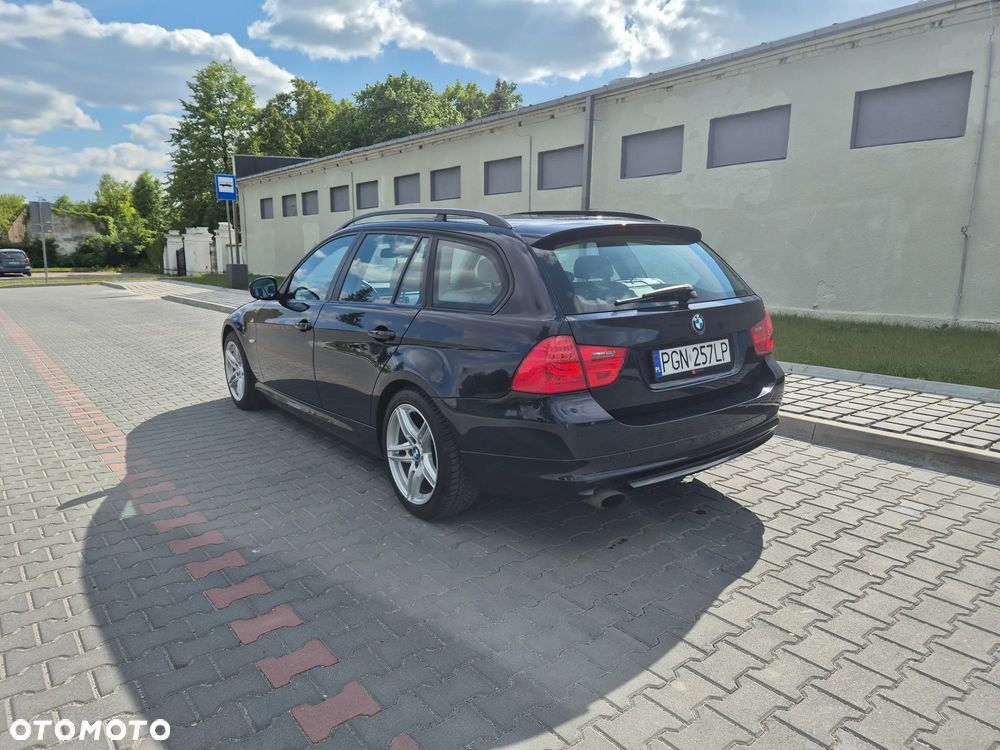 BMW Seria 3 318i - 14