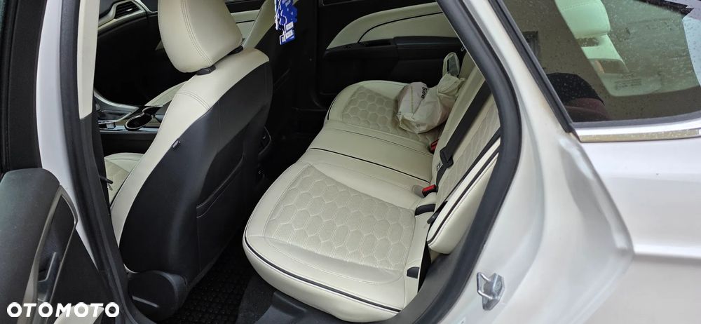 Ford Mondeo Vignale 2.0 TDCi 4WD PowerShift - 11