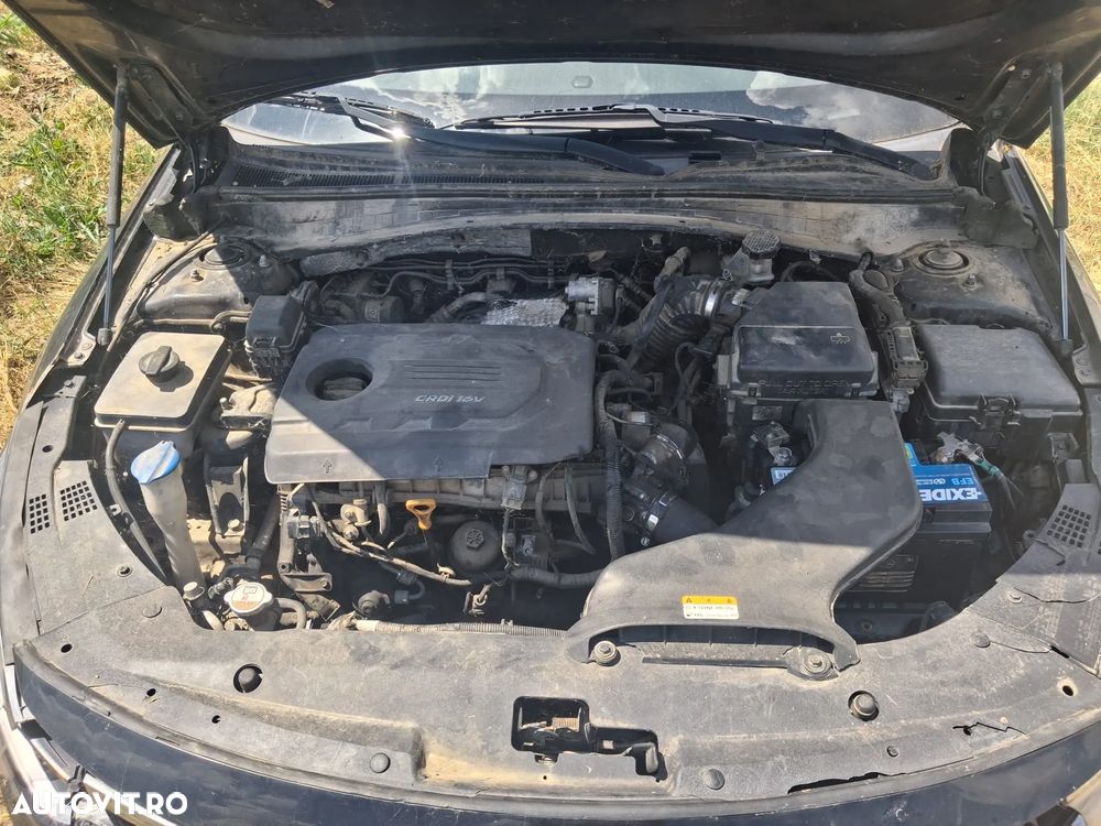 Kia Optima 1.7 DSL 6MT Comfort - 8