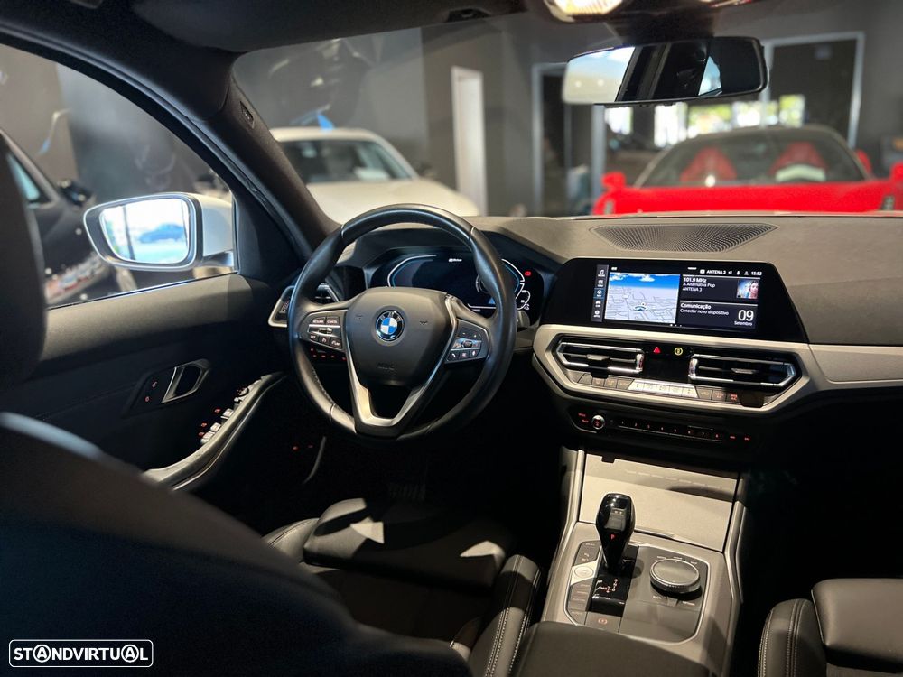 BMW 320 e Auto - 35