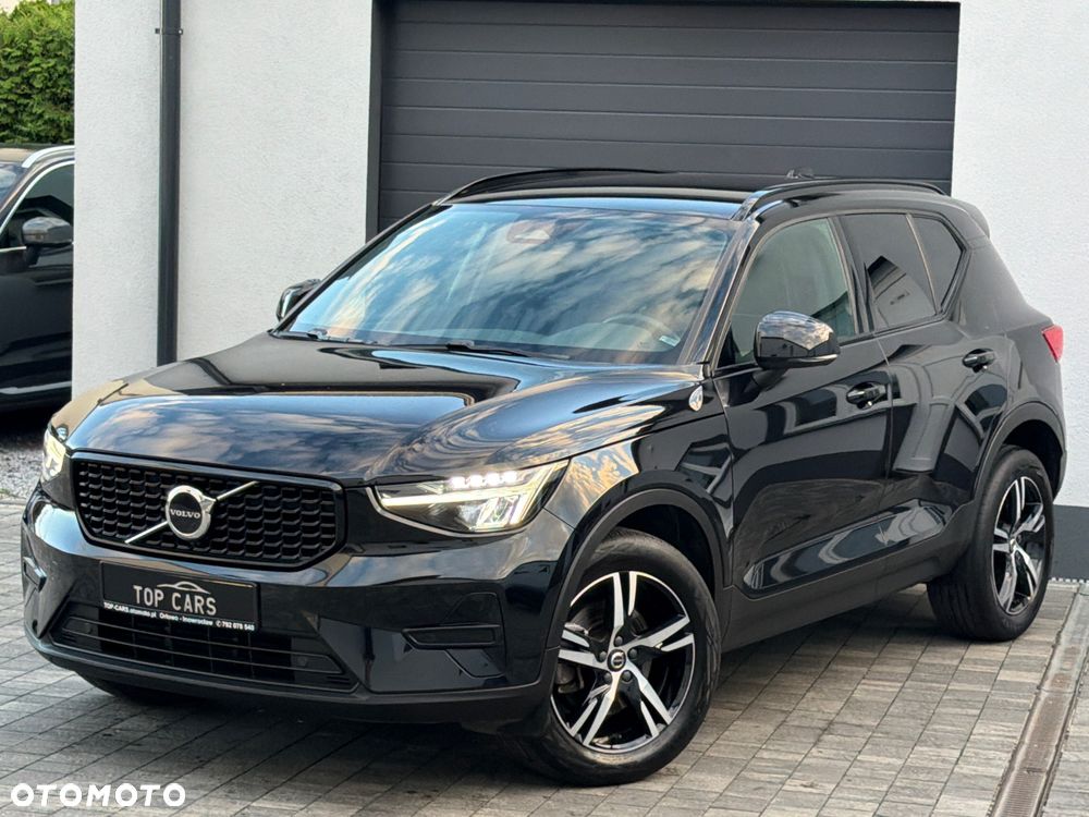 Volvo XC 40 B3 B DKG Ultra Black Edition - 25