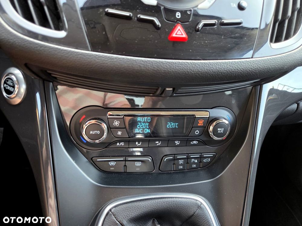 Ford Kuga - 27