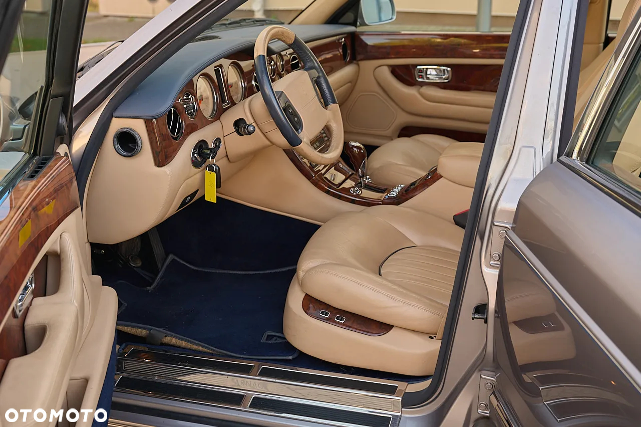 Bentley Arnage - 16