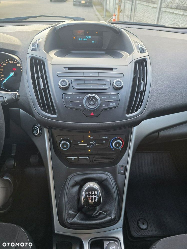 Ford Kuga 1.5 EcoBoost 2x4 Trend - 18