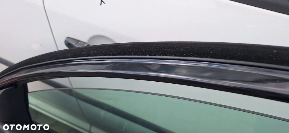 VW Golf VI HB Drzwi Przód Przednie Prawe Kod Lakieru LC9X - 30