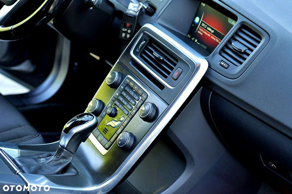 Volvo V60 D3 Geartronic Business Edition - 14