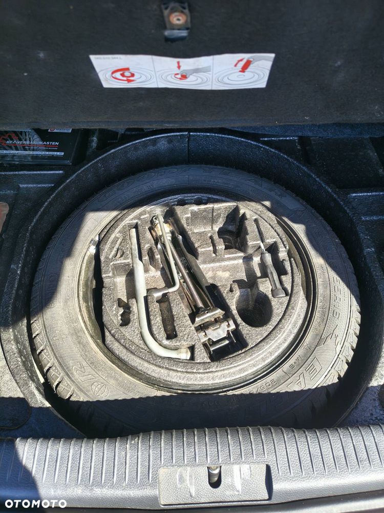 Volkswagen Golf 1.6 TDI Comfortline - 15