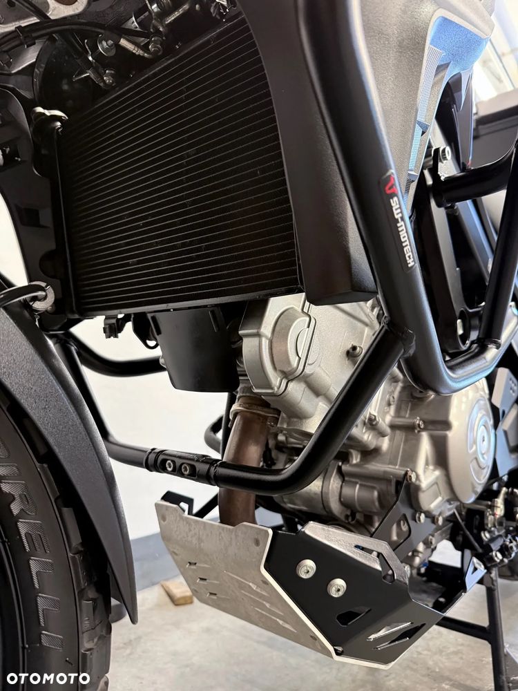 Suzuki V-STROM - 27