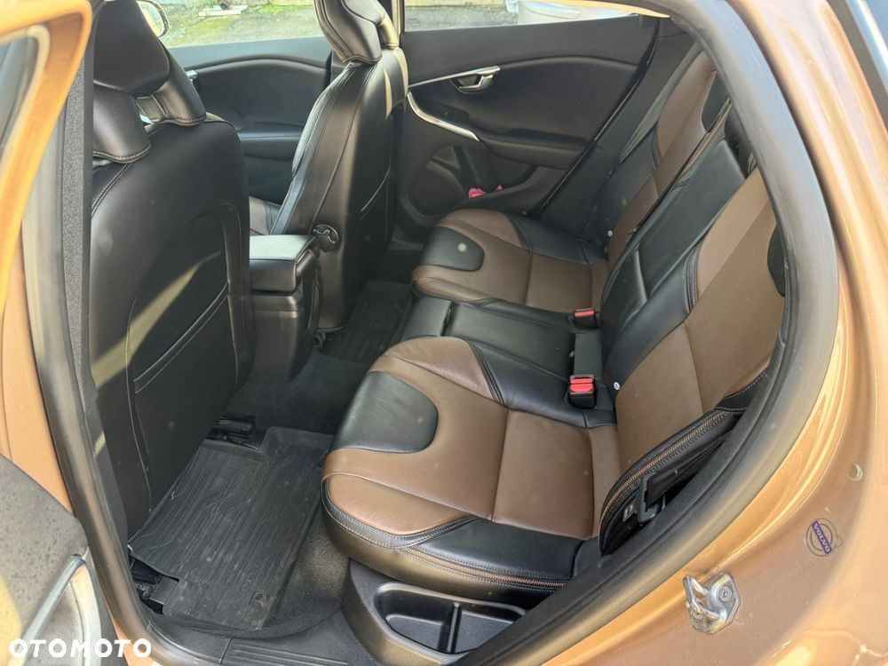 Volvo V40 Cross Country T3 Drive-E Summum - 6