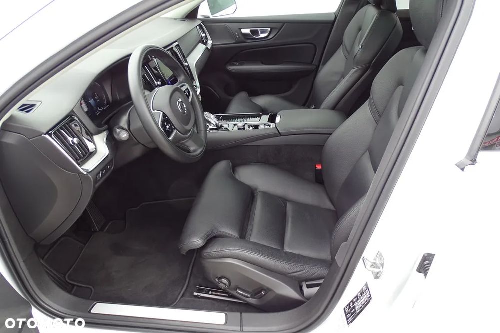 Volvo V60 T6 AWD Recharge Geartronic Inscription - 13