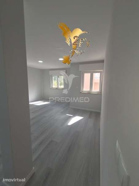 Apartamento T2 Remodelado com Arrecadação – Corroios - Grande imagem: 4/14