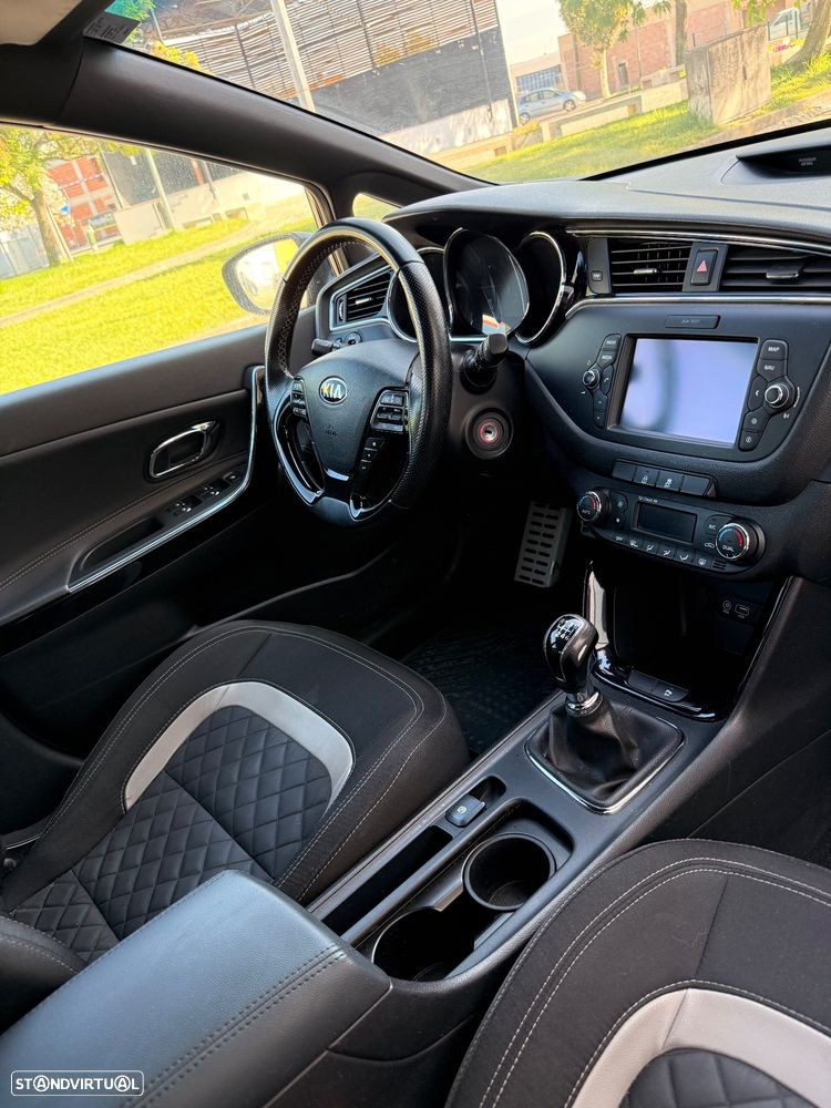 Kia Ceed 1.6 CRDi GT Line - 9
