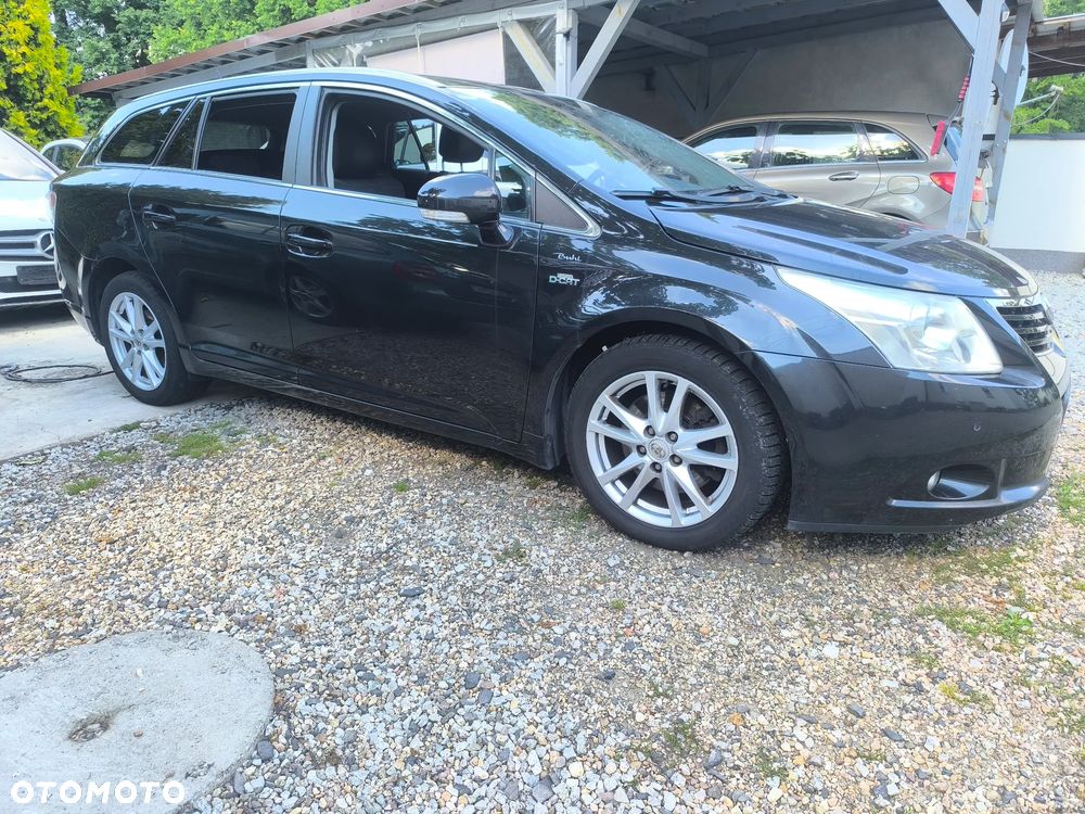 Toyota Avensis - 2